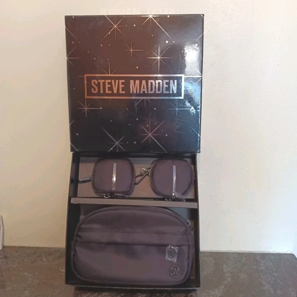 Steve Madden steve madden